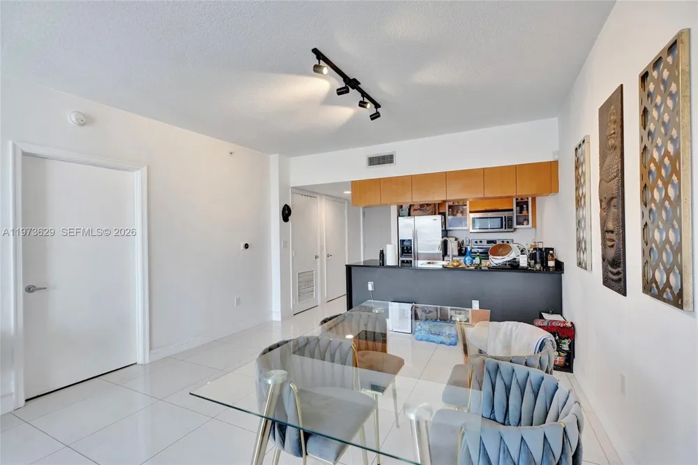 1750 Bayshore Dr #2510 Miami, FL 33132