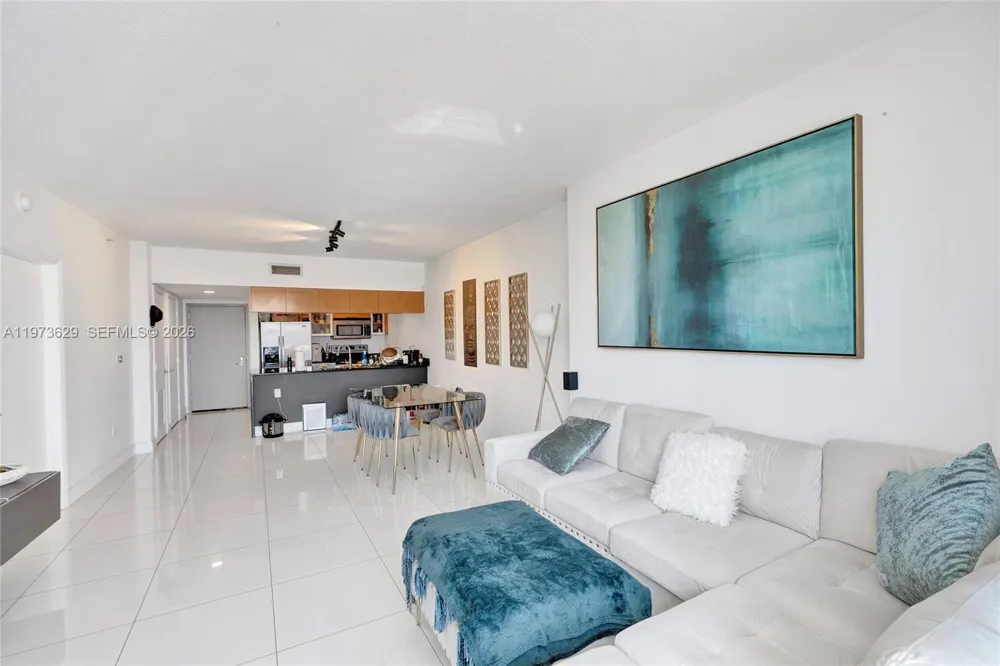 1750 Bayshore Dr #2510 Miami, FL 33132