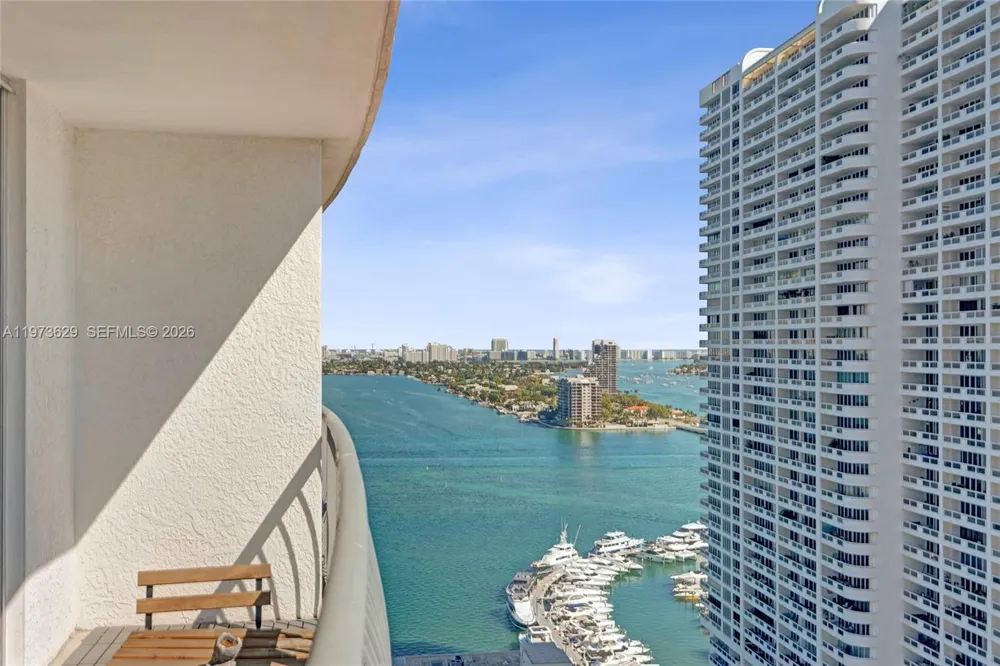 1750 Bayshore Dr #2510 Miami, FL 33132
