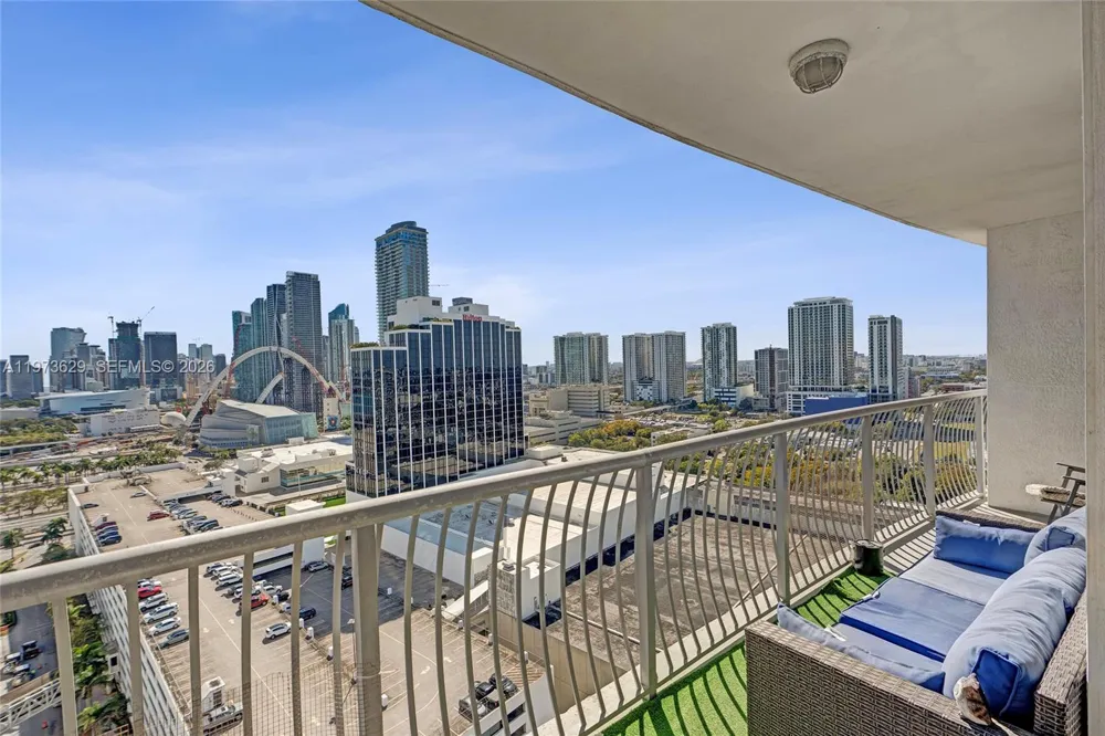 1750 Bayshore Dr #2510 Miami, FL 33132