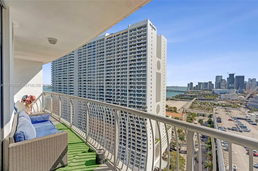 1750 Bayshore Dr #2510 Miami, FL 33132