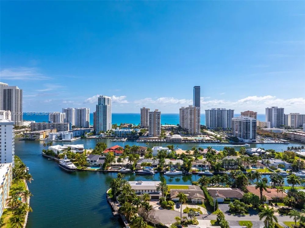 501 Hibiscus Dr Hallandale Beach, FL 33009