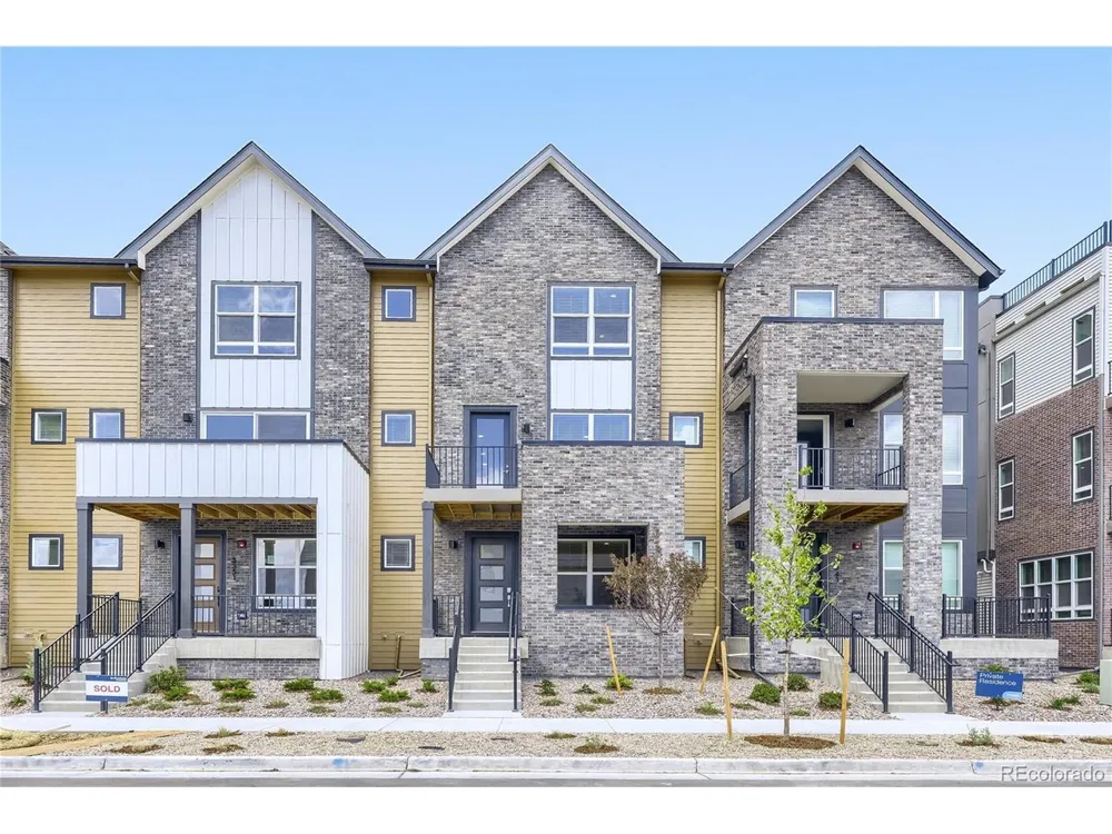3343 W 87th Place