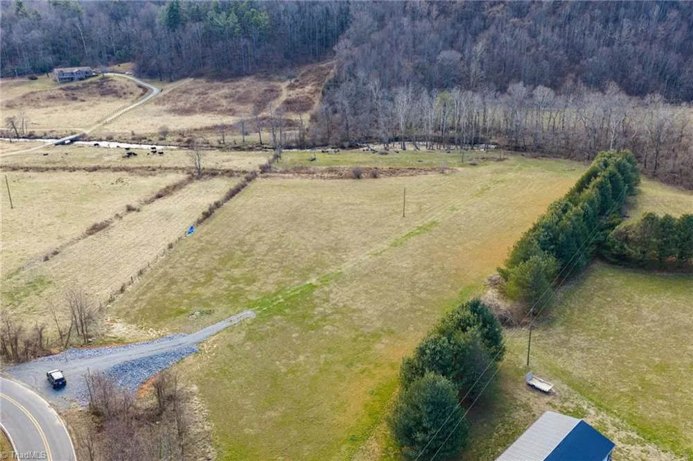 8000 Longbottom Road Hays, NC 28635
