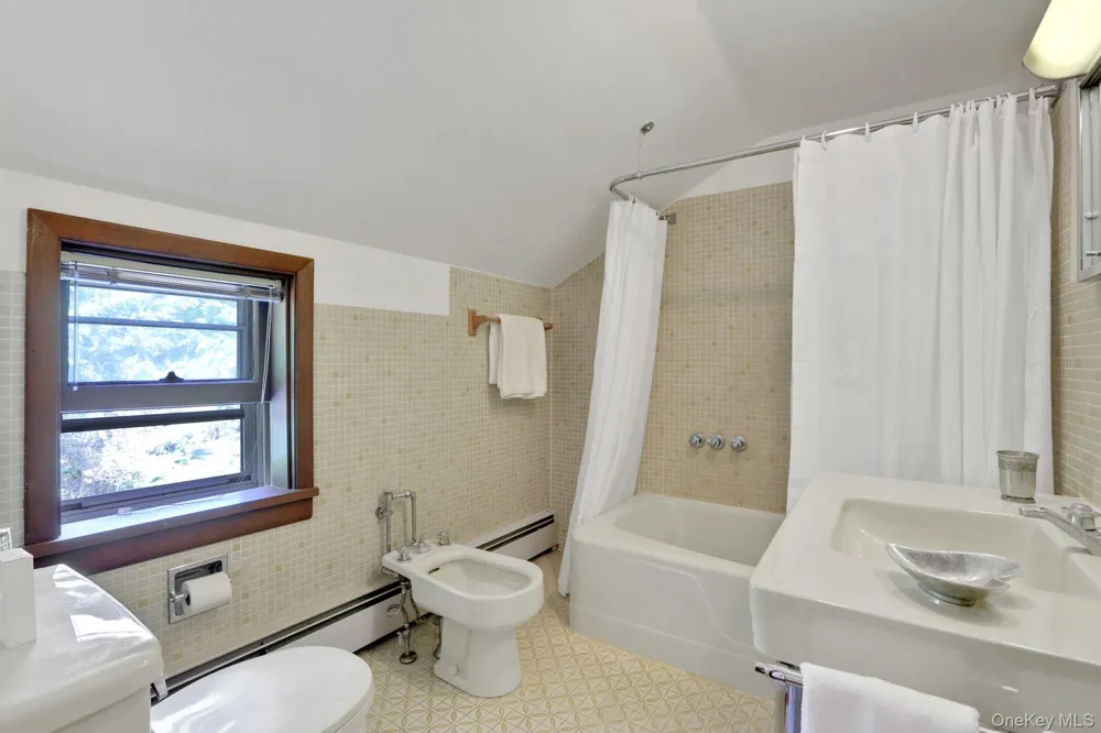 441 Ohioville Road New Paltz, NY 12561