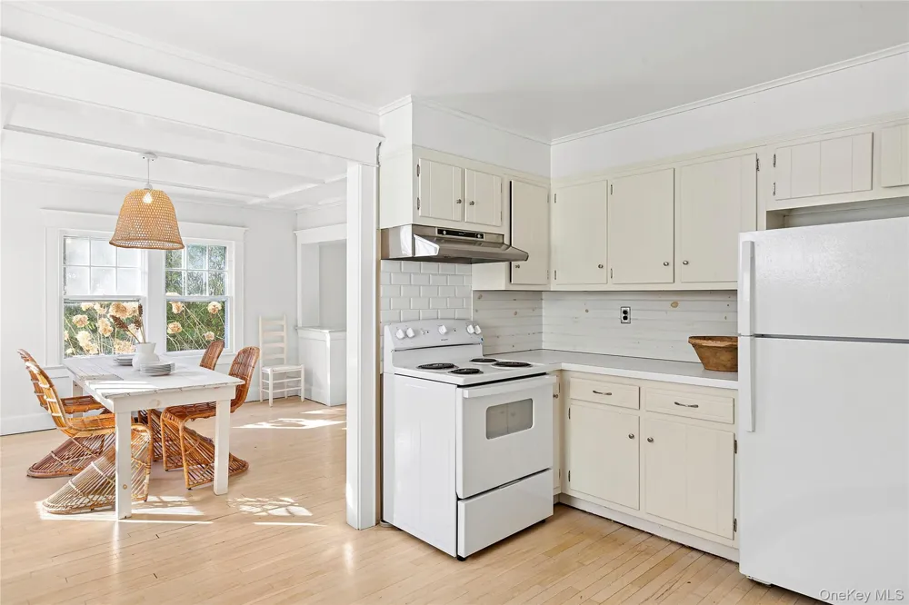 210 5th Street Greenport, NY 11944