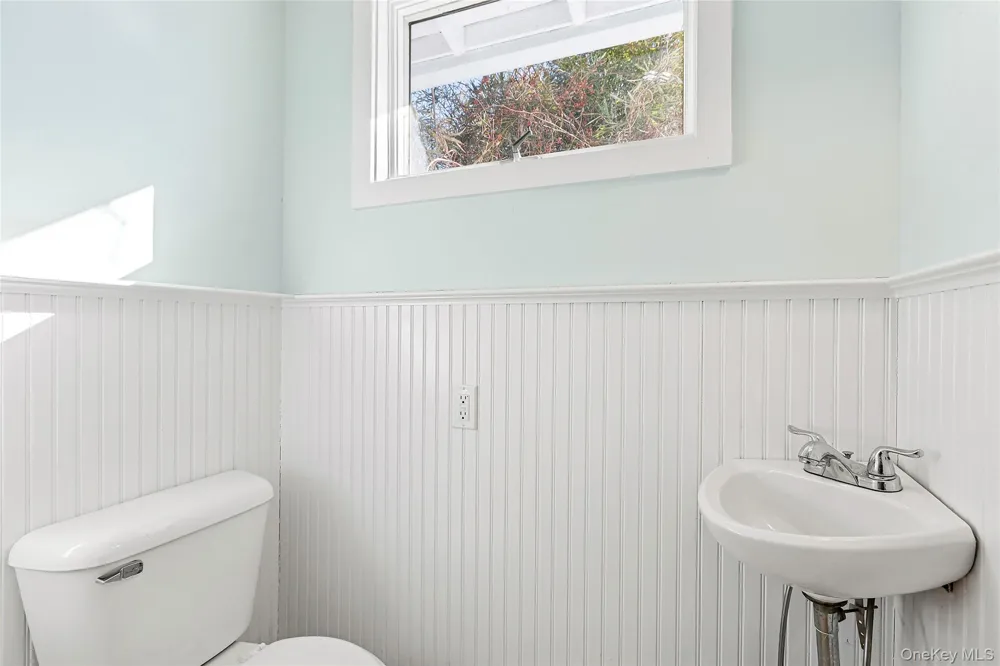 210 5th Street Greenport, NY 11944
