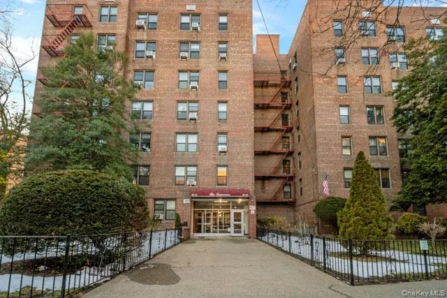 33-44 Junction Blvd #5V Jackson Heights, NY 11372