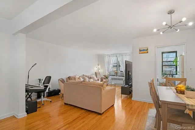 33-44 Junction Blvd #5V Jackson Heights, NY 11372