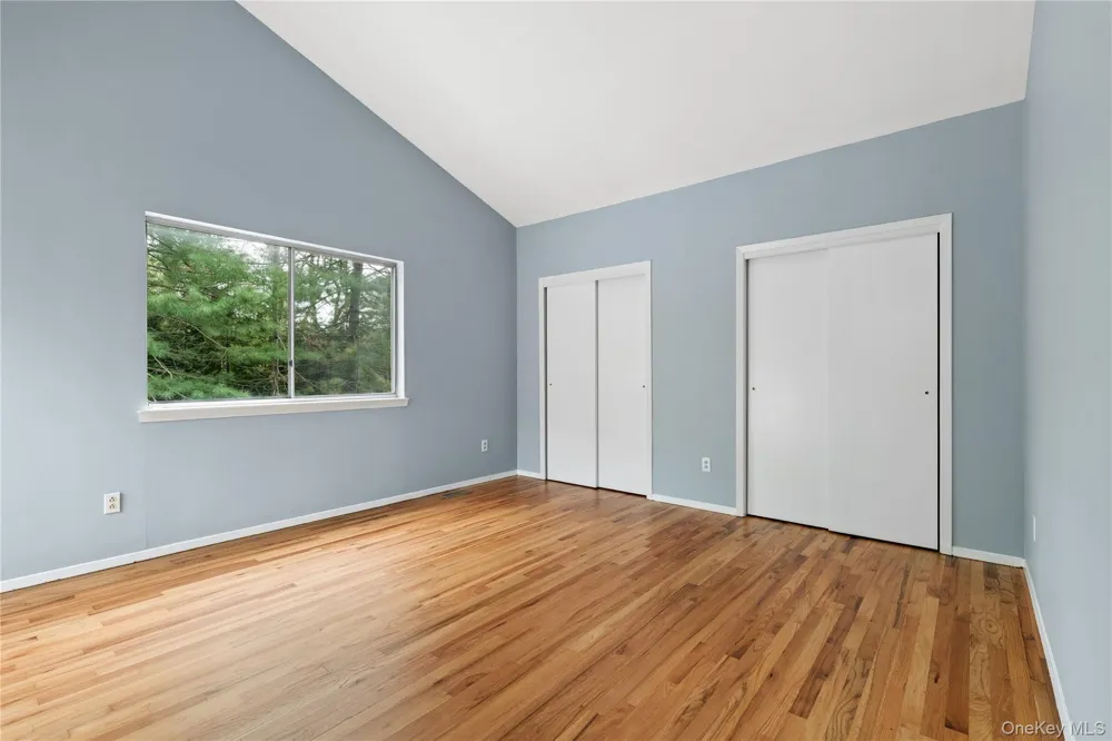 5 Cattalo Circle East Hampton, NY 11937