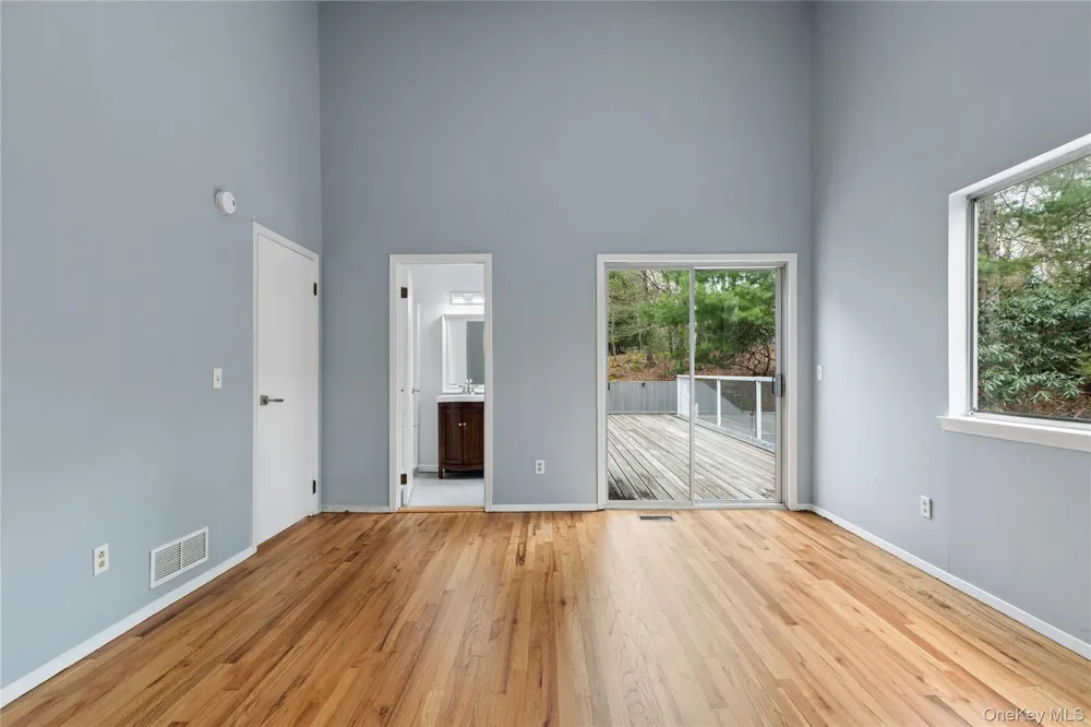5 Cattalo Circle East Hampton, NY 11937
