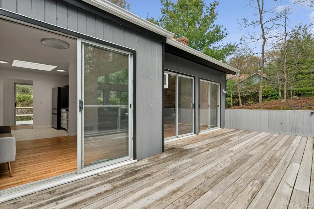 5 Cattalo Circle East Hampton, NY 11937