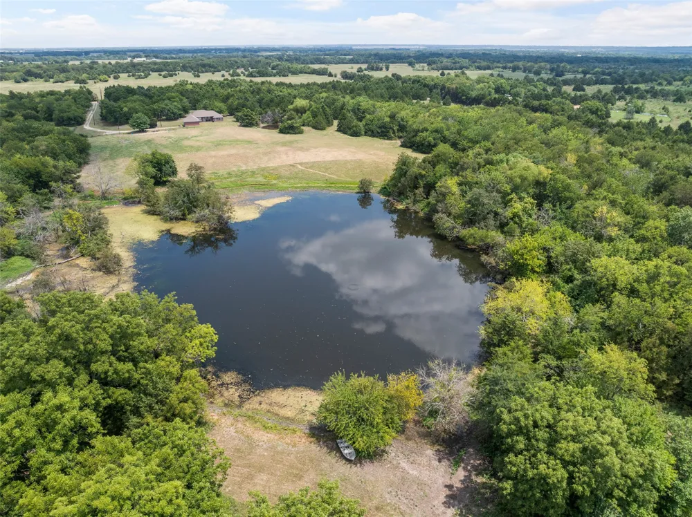 1579 County Road 3365 Ladonia, TX 75449