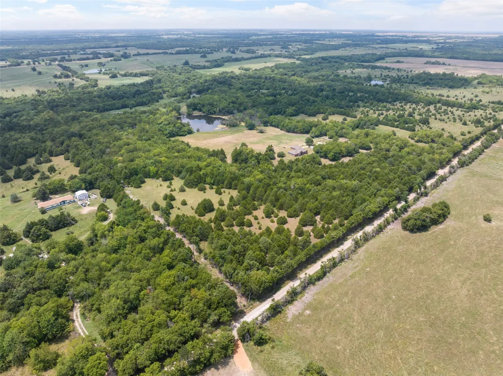 1579 County Road 3365 Ladonia, TX 75449