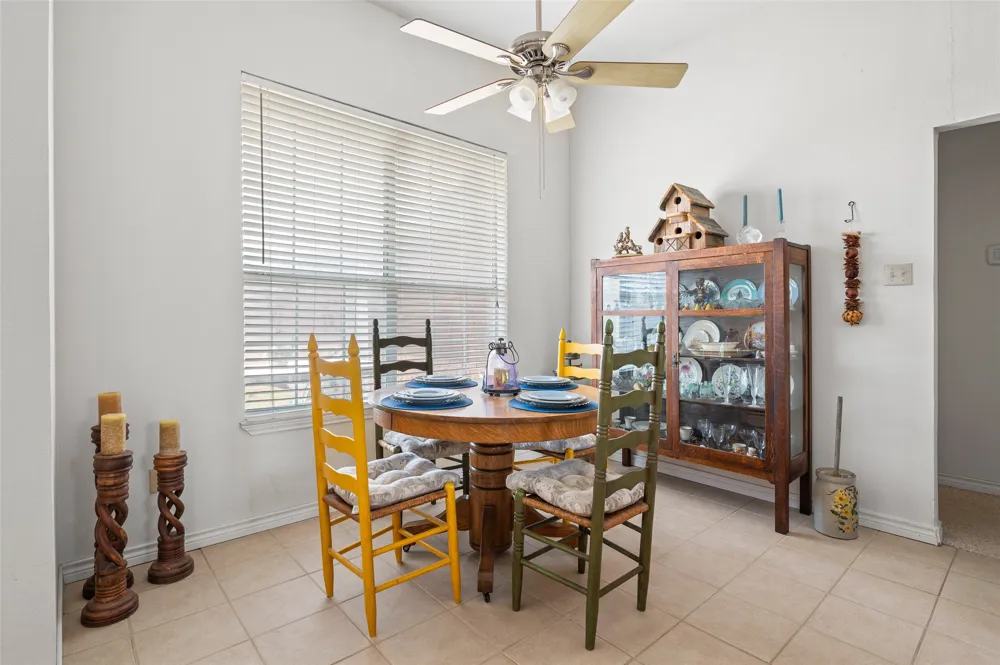 1579 County Road 3365 Ladonia, TX 75449