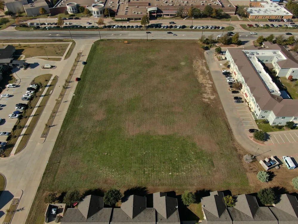 S 9th St Midlothian, TX 76065