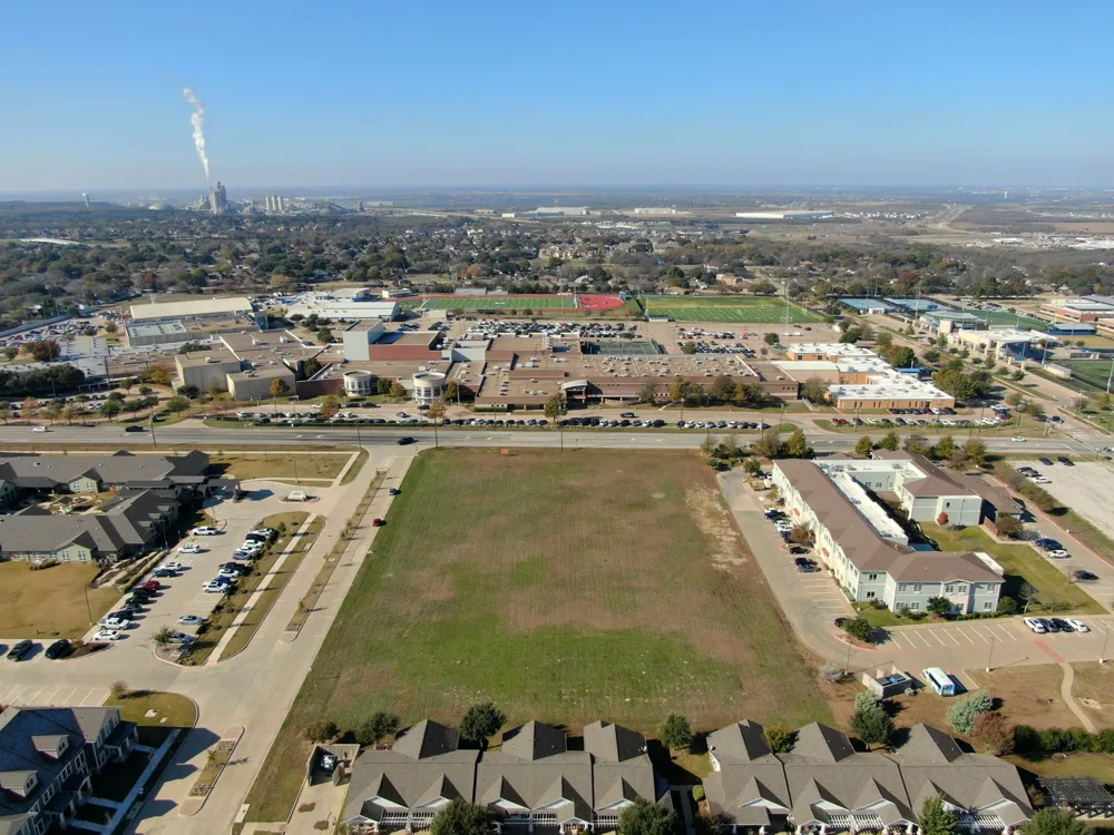 S 9th St Midlothian, TX 76065