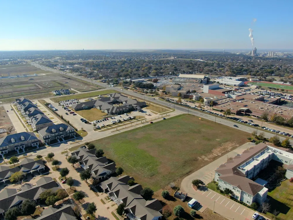 S 9th St Midlothian, TX 76065