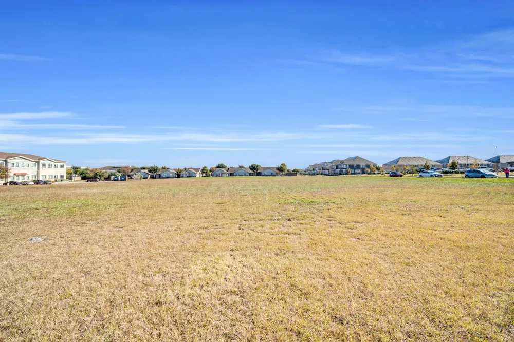 S 9th St Midlothian, TX 76065