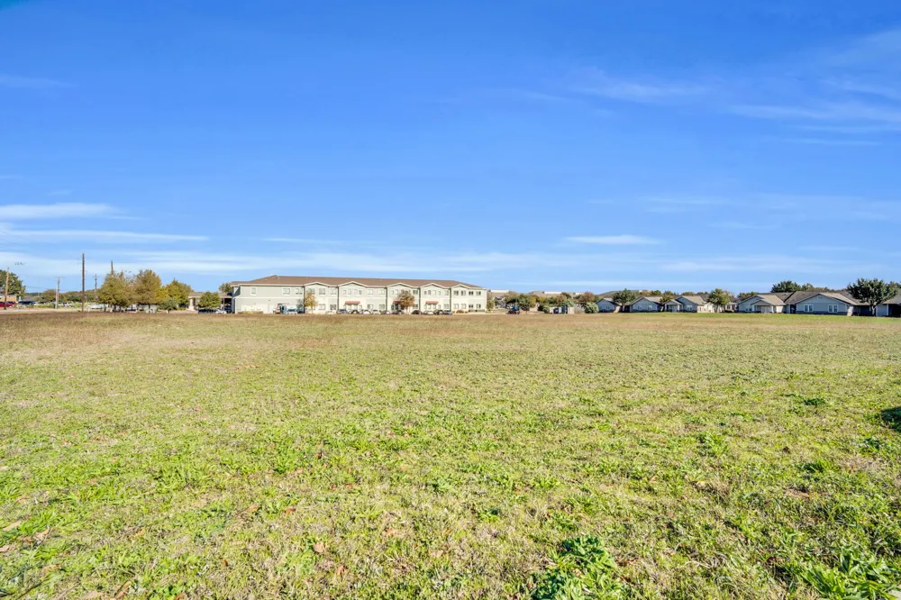 S 9th St Midlothian, TX 76065