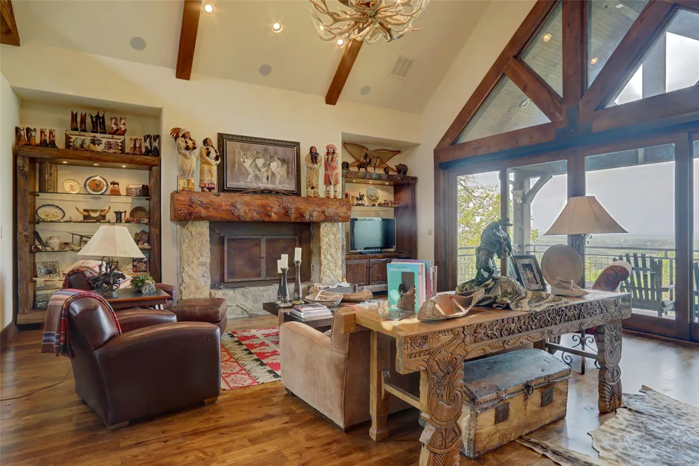 Address Not Shown Montalba, TX 75803