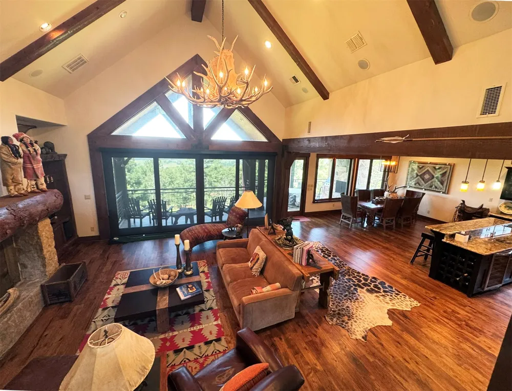 Address Not Shown Montalba, TX 75803