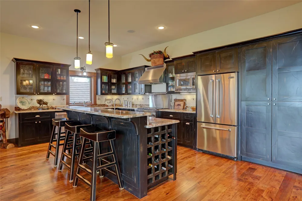Address Not Shown Montalba, TX 75803