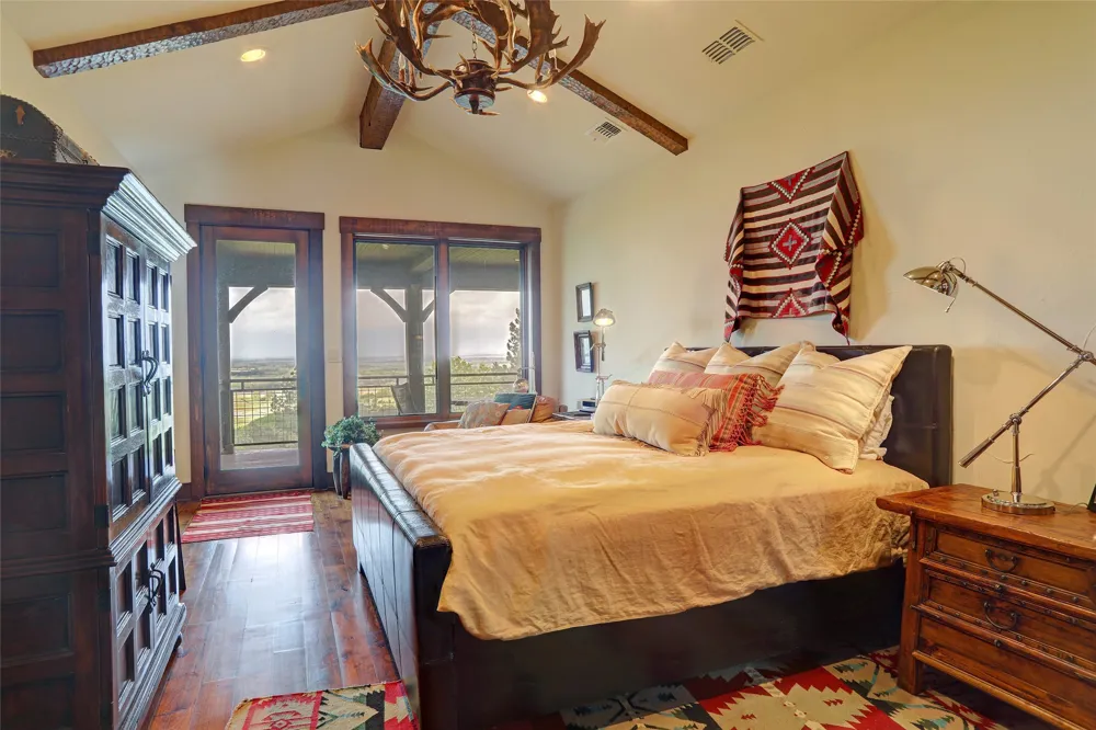 Address Not Shown Montalba, TX 75803