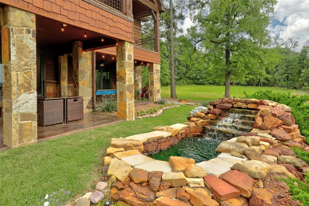 Address Not Shown Montalba, TX 75803