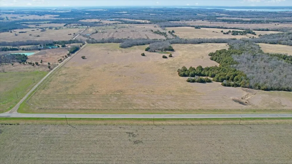 1966 County Road 2980 Windom, TX 75492