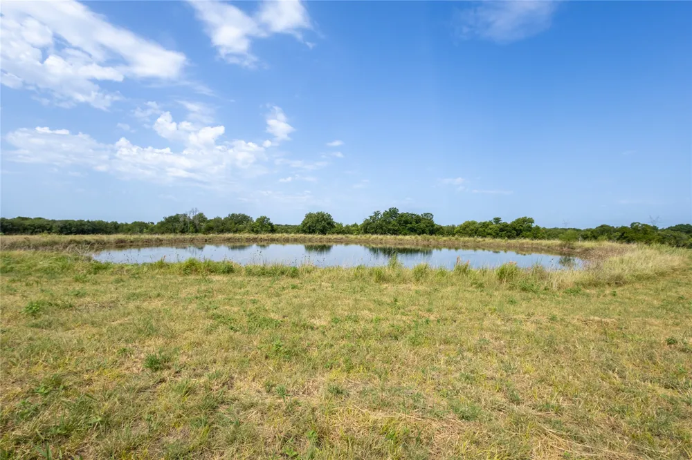 1966 County Road 2980 Windom, TX 75492