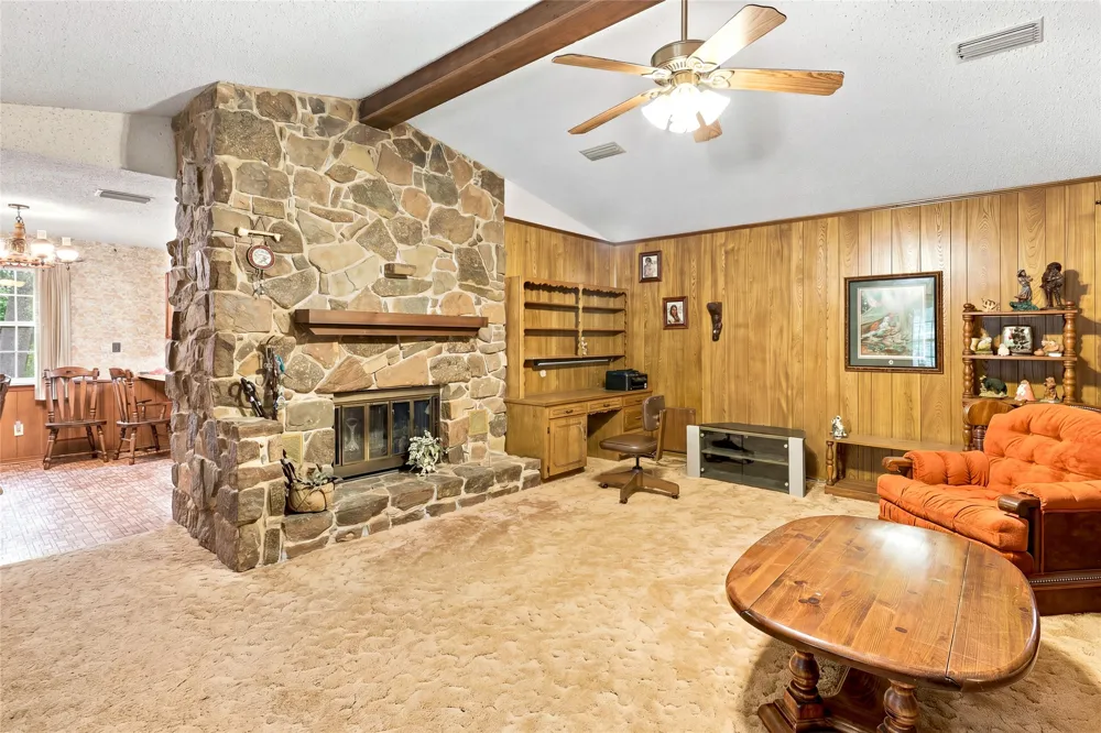 1966 County Road 2980 Windom, TX 75492
