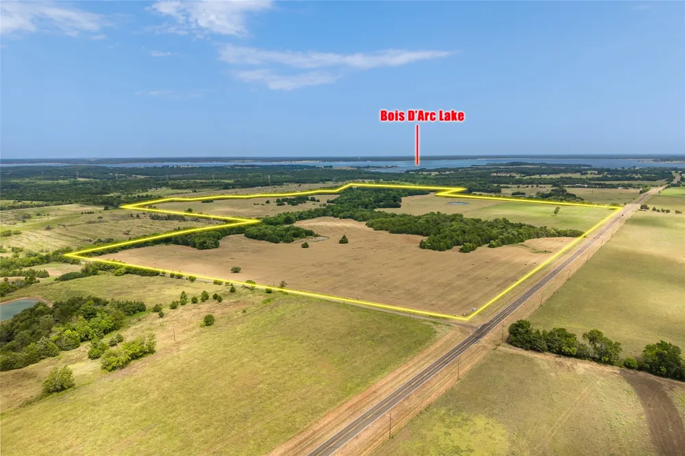 1966 County Road 2980 Windom, TX 75492