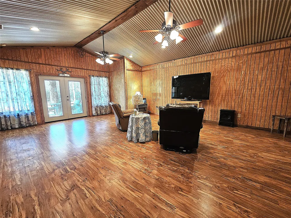 414 Lcr 763 Groesbeck, TX 76642