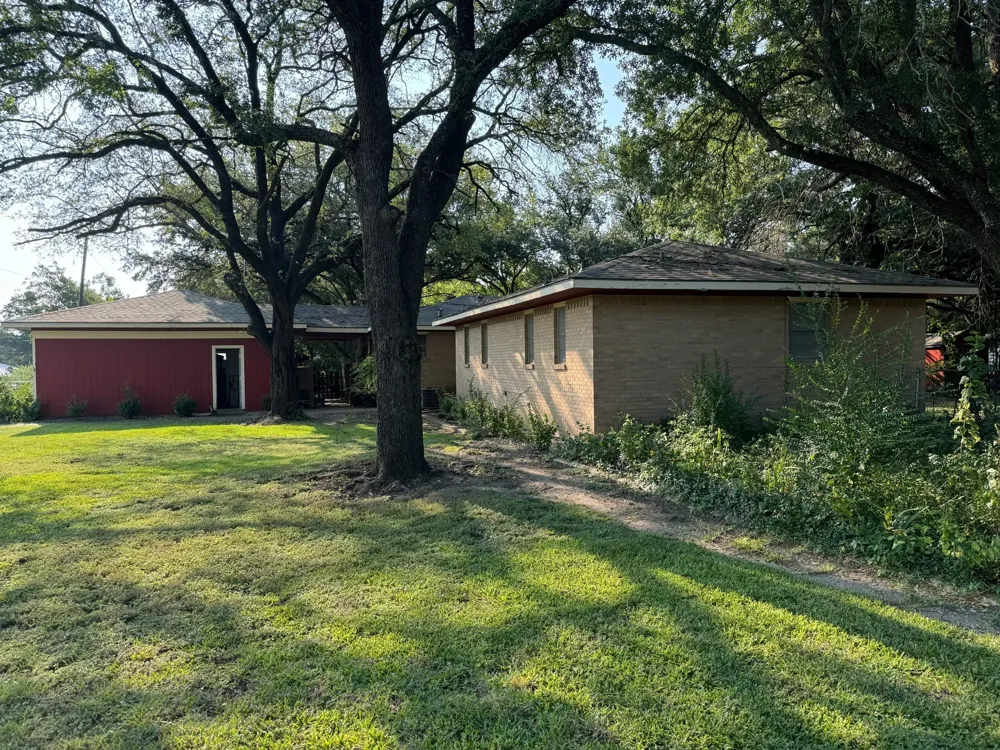 205 W Dickson Street Milford, TX 76670