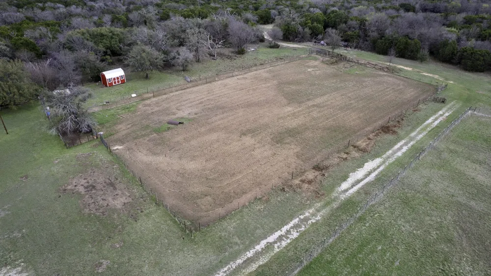 1532 N FM Rainbow, TX 76077