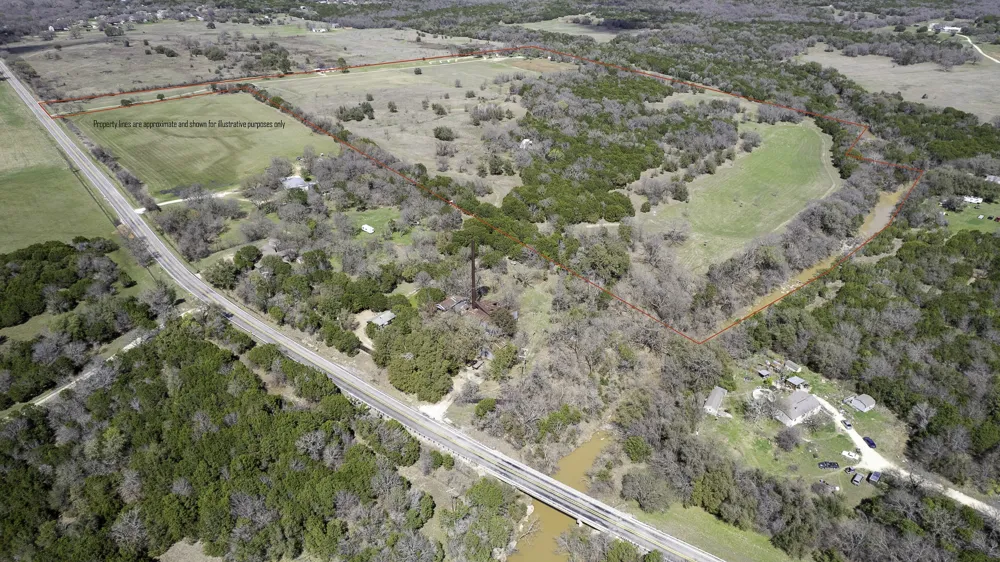1532 N FM Rainbow, TX 76077
