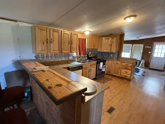 1532 N FM Rainbow, TX 76077