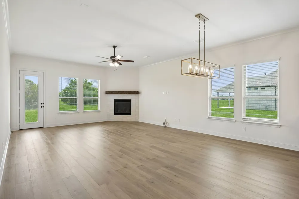 5009 Valley View Drive Joshua, TX 76058