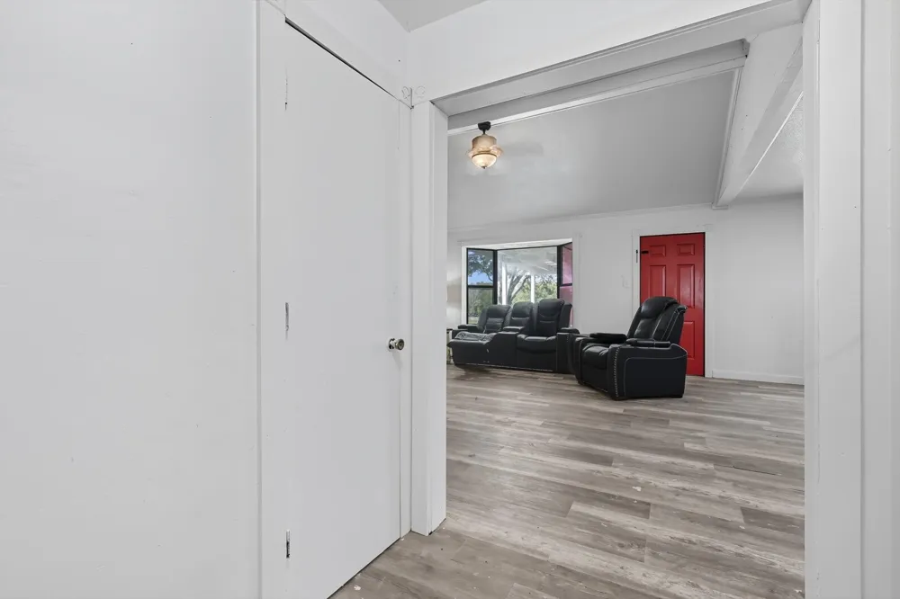 1118 Private Road 425 Whitewright, TX 75491