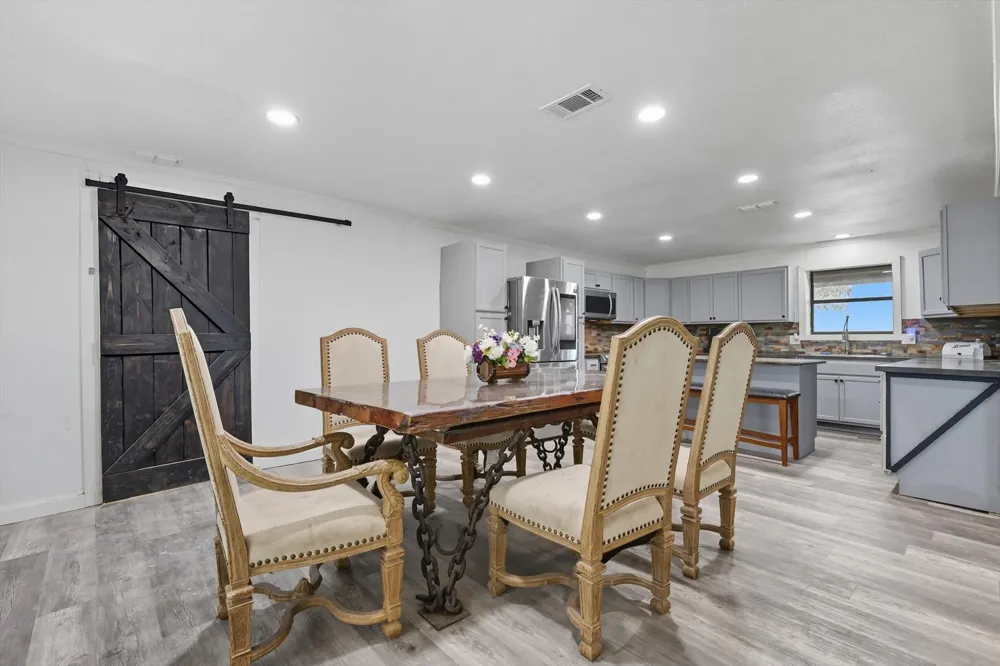 1118 Private Road 425 Whitewright, TX 75491