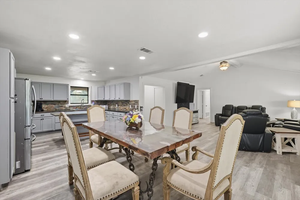 1118 Private Road 425 Whitewright, TX 75491