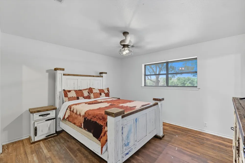 1118 Private Road 425 Whitewright, TX 75491