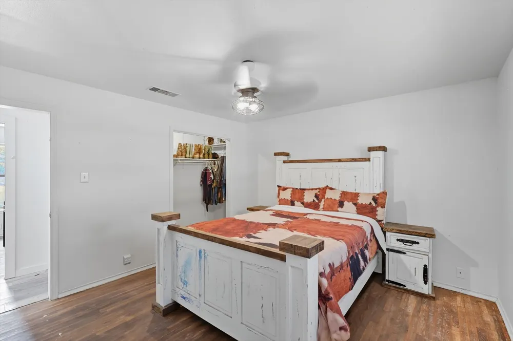 1118 Private Road 425 Whitewright, TX 75491