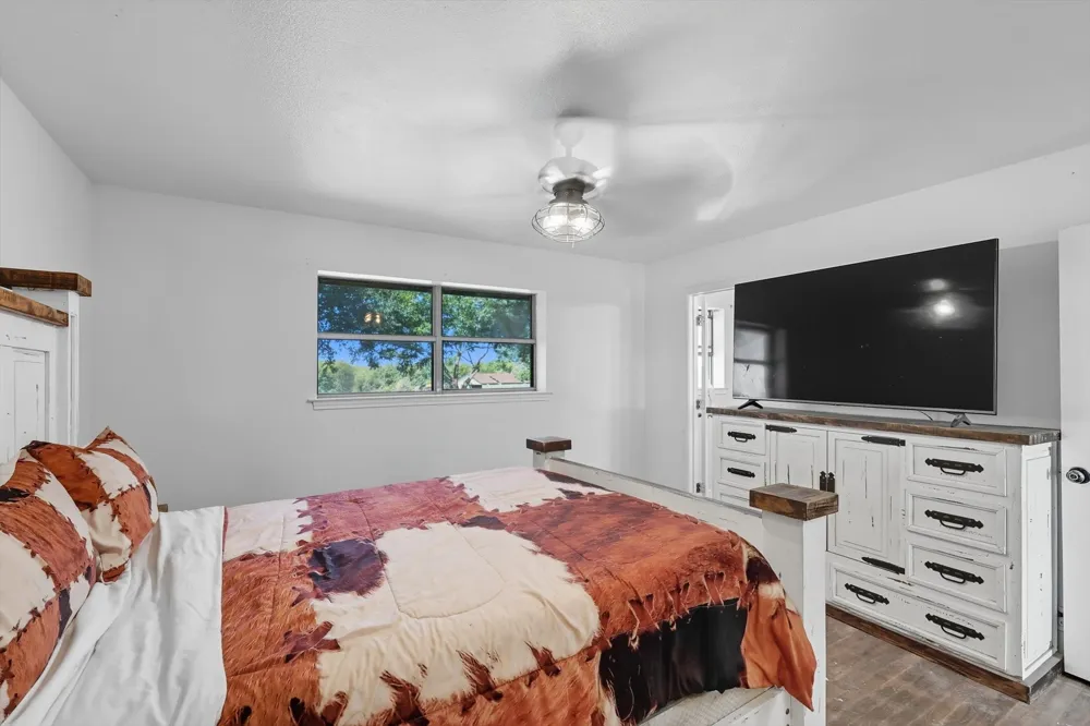 1118 Private Road 425 Whitewright, TX 75491