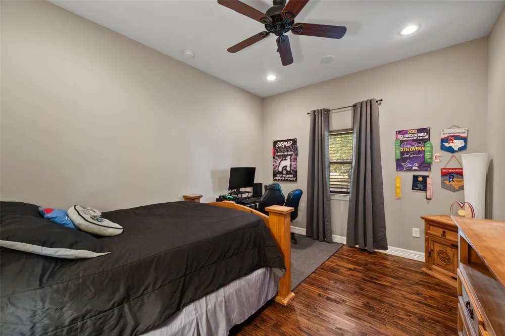 606 Sunset Point Kerens, TX 75144