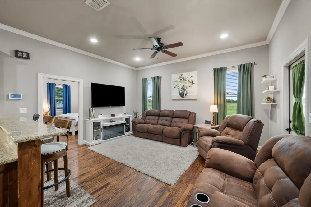 606 Sunset Point Kerens, TX 75144