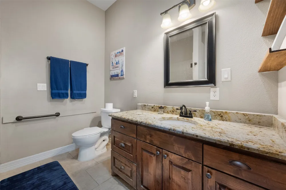 606 Sunset Point Kerens, TX 75144