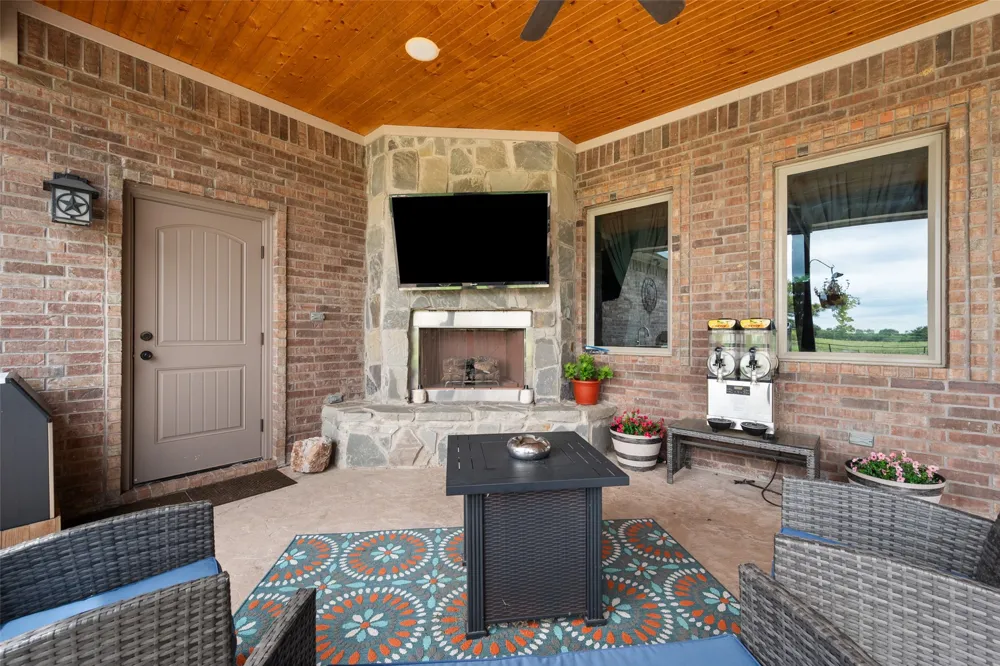606 Sunset Point Kerens, TX 75144