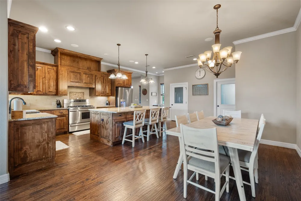 606 Sunset Point Kerens, TX 75144